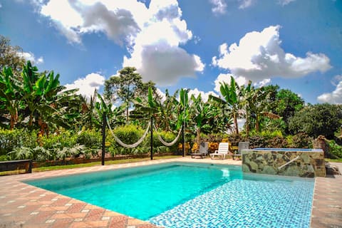 Coffee farm with pool and heated Jacuzzi