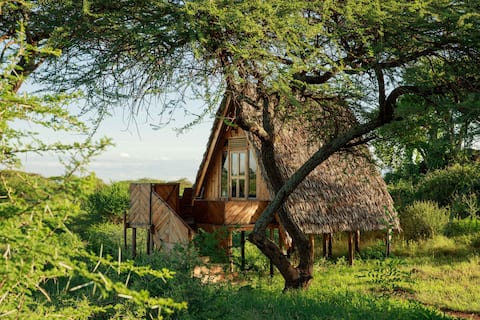 Olemayian Amboseli Cottages/S.T (Bed & Breakfast)