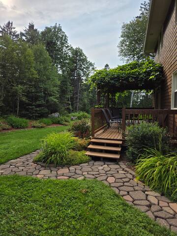 Hilltop Hideaway gallery image 3