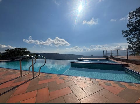 Terra Bella, Mesa de los Santos incredible views