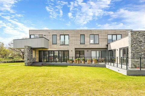 Waterside Luxury Home with Sea Views and Hot Tub