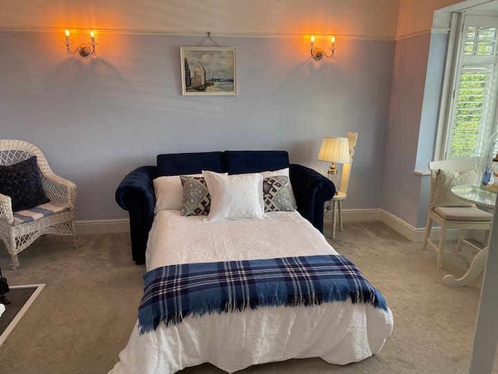 Private Annex With Ensuite Double Bedroom & Lounge - Clevedon
