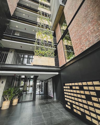 Amira @ De Waterkant