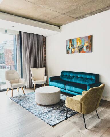 Amira @ De Waterkant gallery image 5