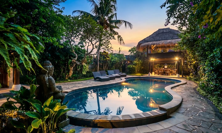 Balinese Villa W/ Huge Pool Japanese Vibe At Ubud - Ubud
