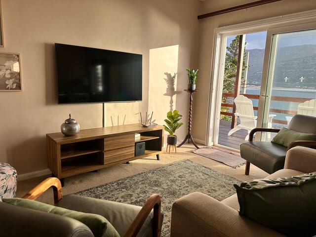The View Fish hoek Apartment 3 gallery image 3