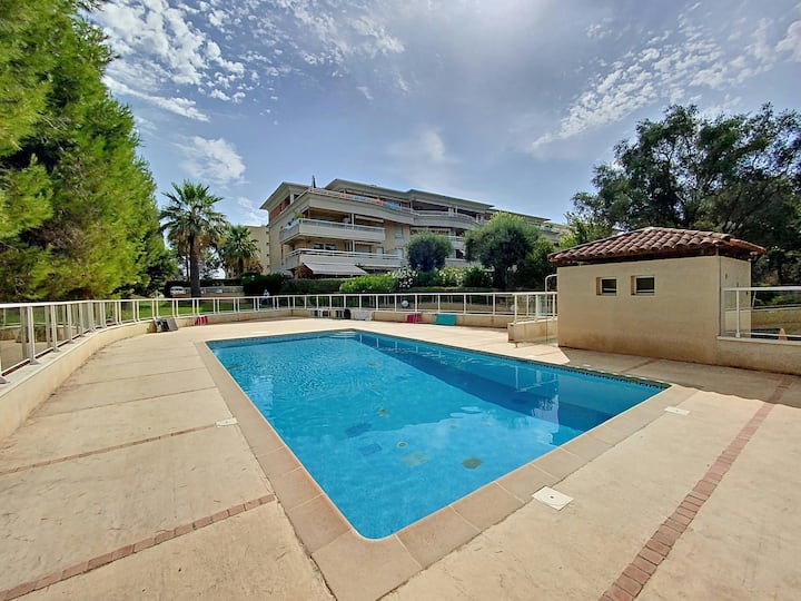Desirade - 6 Couchages - 1 Chambre - Piscine - Vallauris