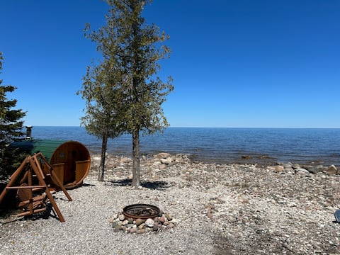 Lake Huron Haven: Private Sauna & Sunset Views