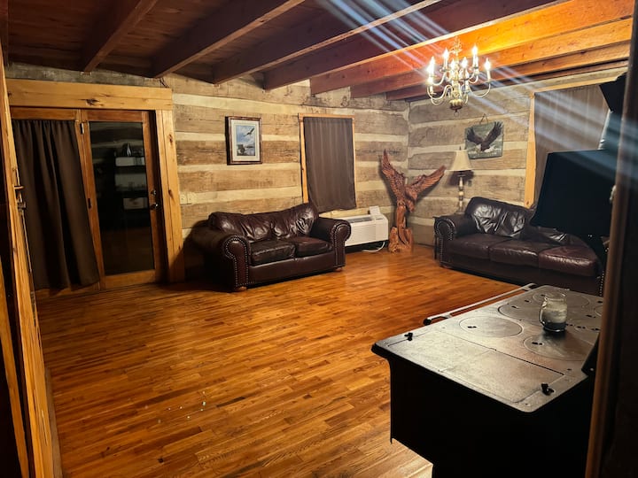 Eagles Nest Lodge - Seneca Rocks, WV