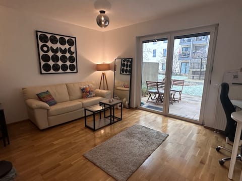 Top performing Airbnb: Cosy Business Apartment Messe Frankfurt in Gallus