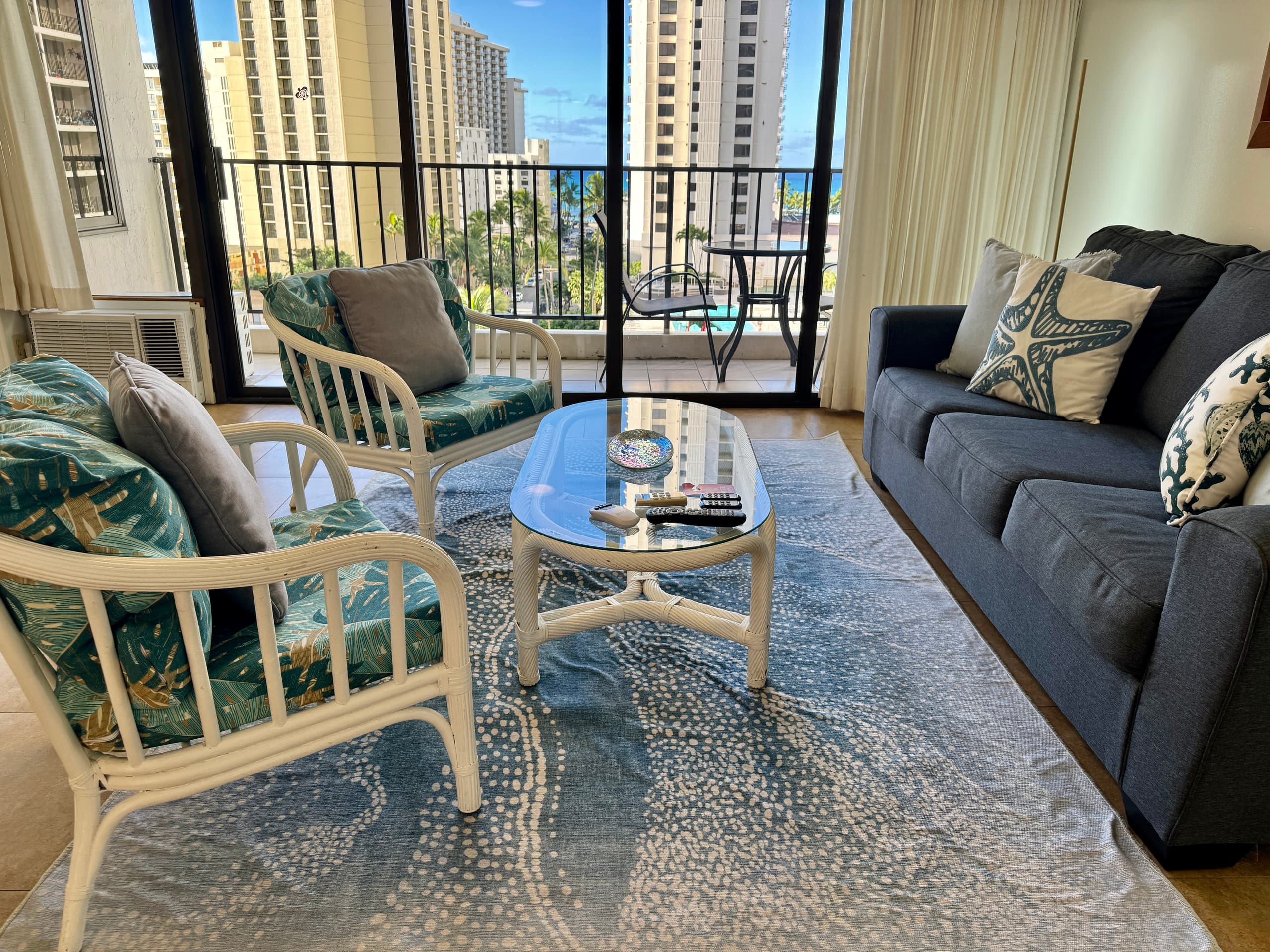 Ocean View Condo w/ Free Parking - Image 2