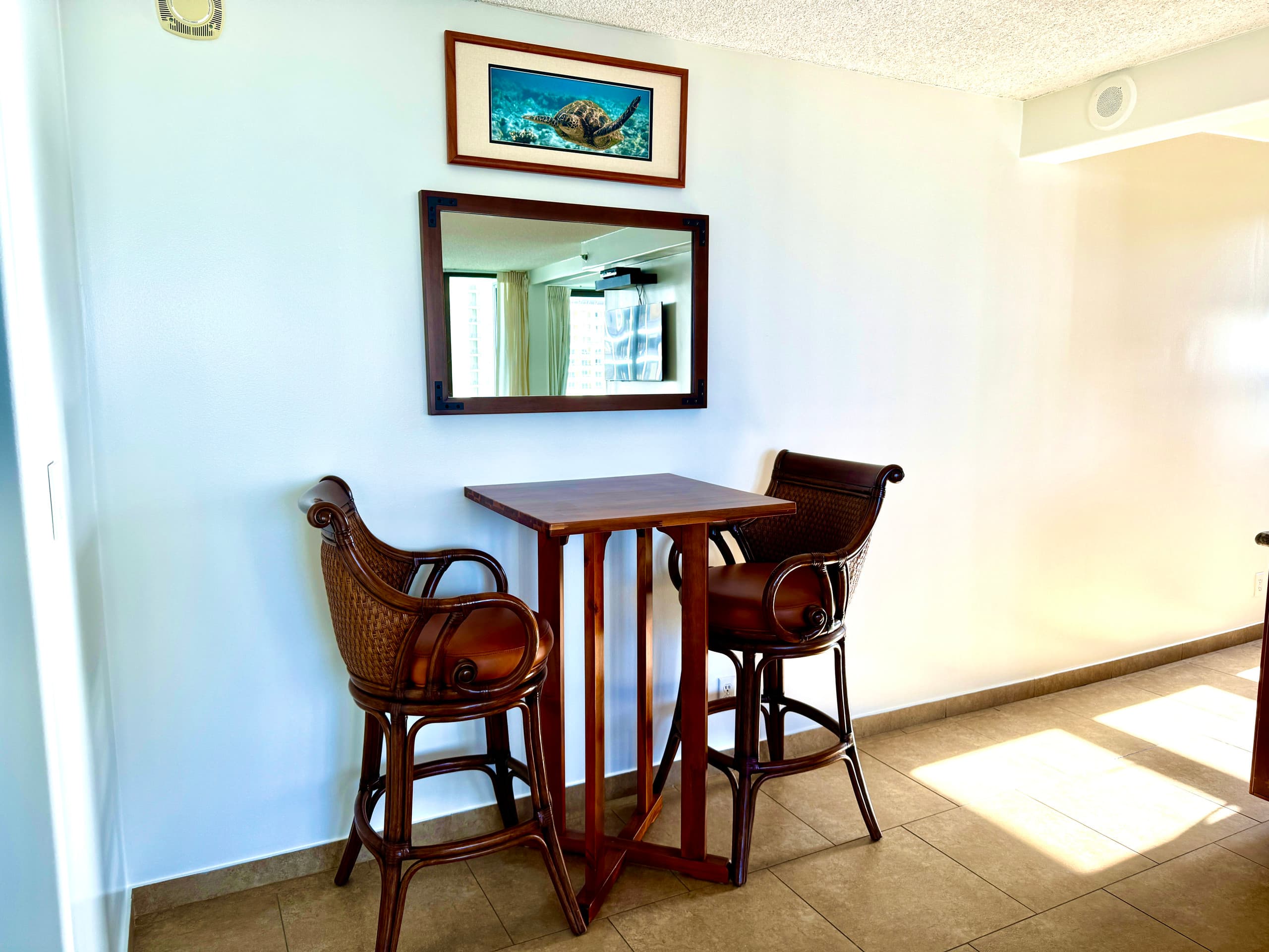 Ocean View Condo w/ Free Parking - Image 8