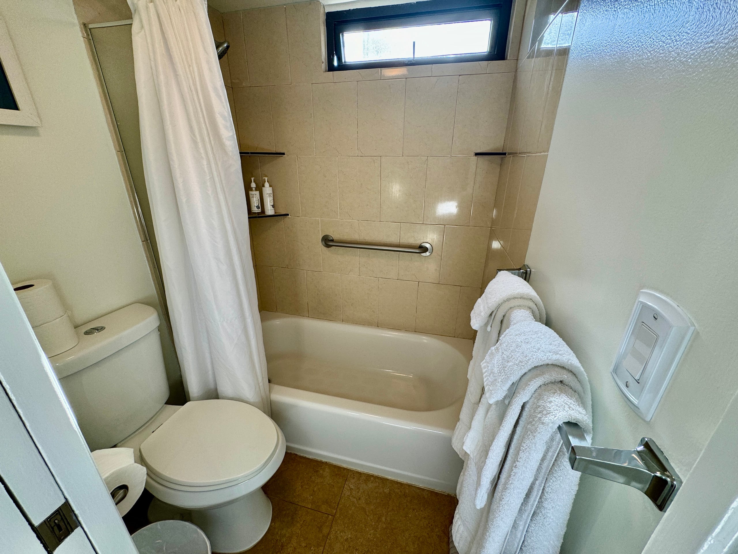 Ocean View Condo w/ Free Parking - Image 13