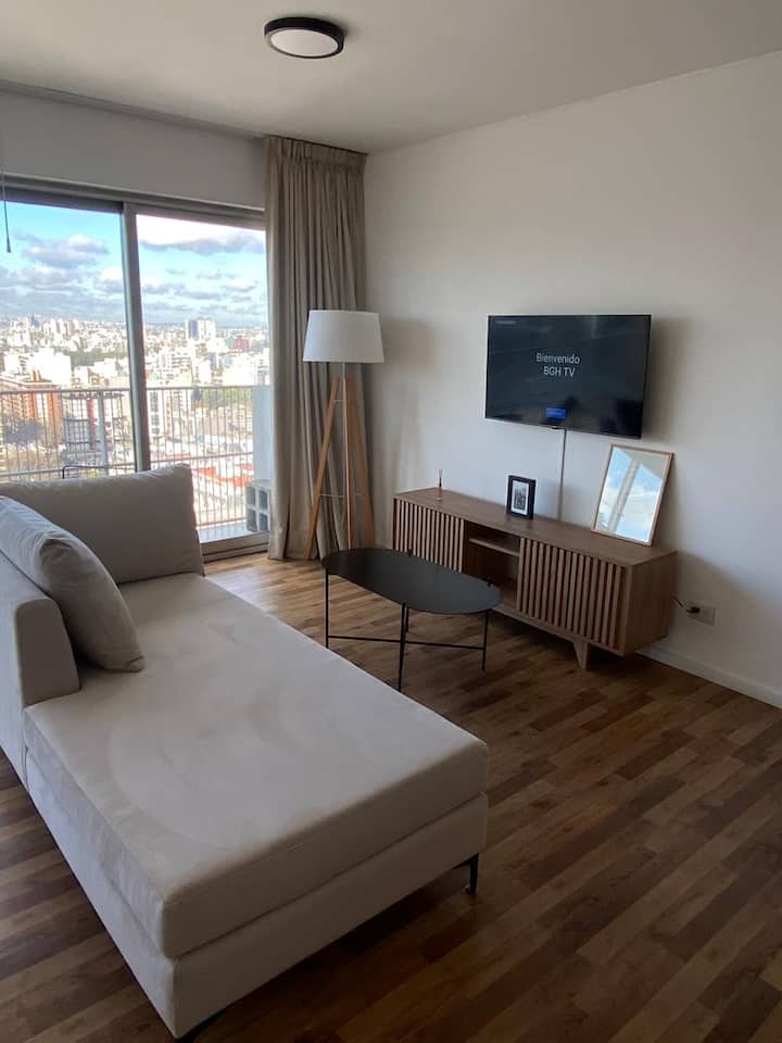 Departamento de 1 dormitorio en San Telmo con balcón en piso 22