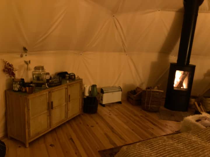 Relaxing In A Magical Dôme Every Season - Bélgica