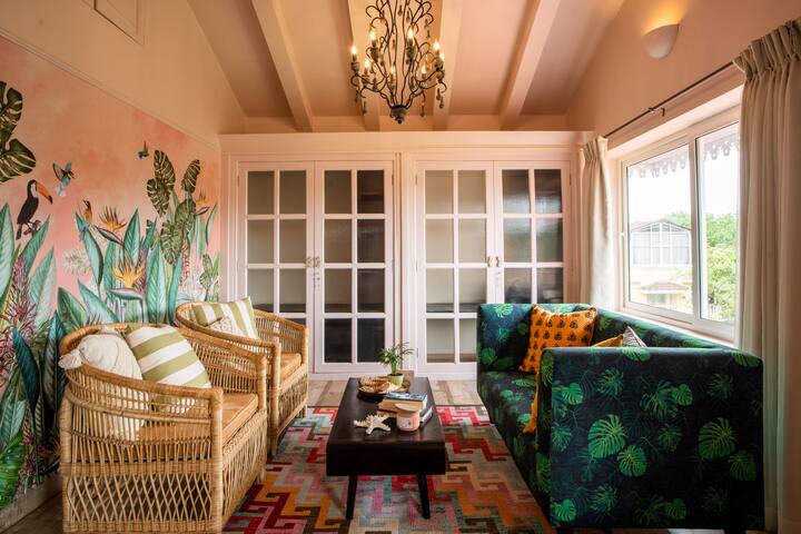 Living room 3 image 1