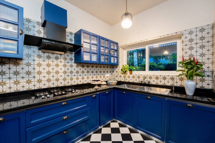 Full kitchen image 3