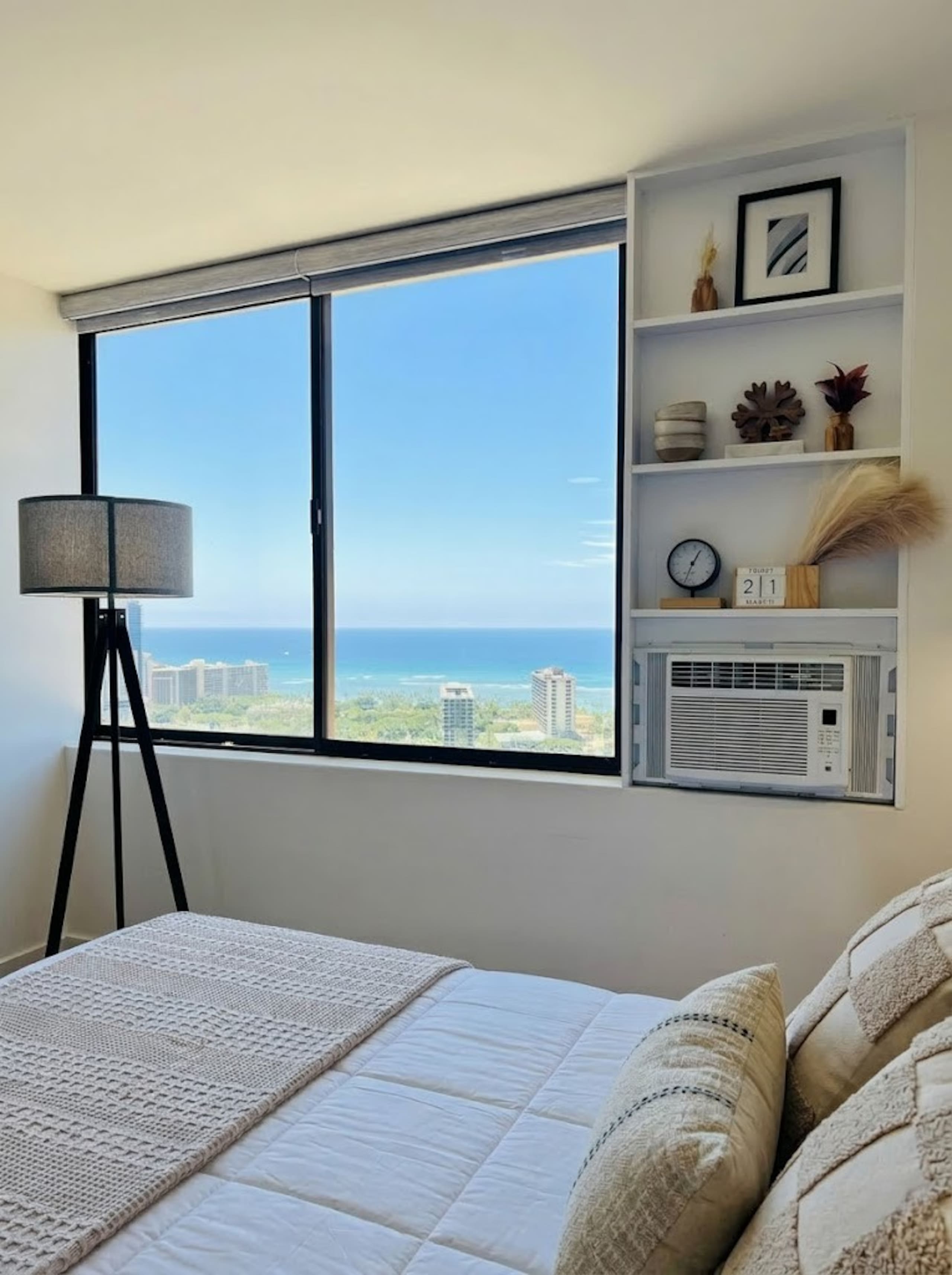 Waikiki Ocean Diamondhead : 37F Corner Panorama - Image 29