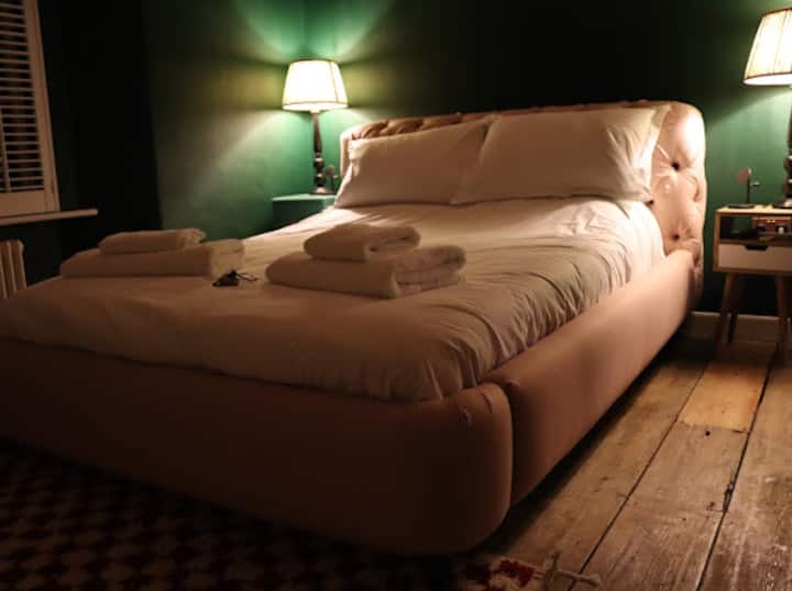 საძინებელი 1