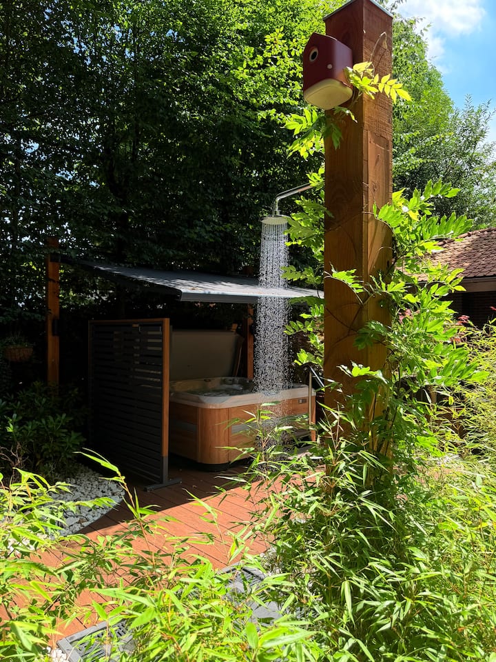 Pure Verwennerij Apeldoorn, luxury suite with Jacuzzi