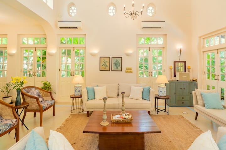 Living room 1 image 7