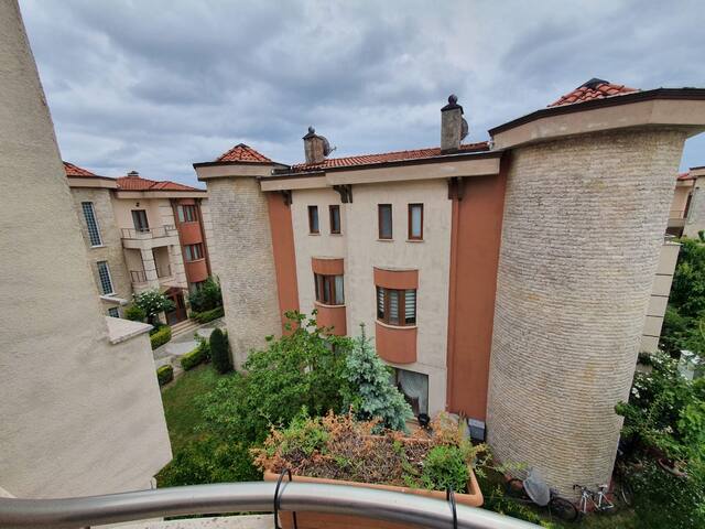 A Most comfy villa by the marina gallery image 2