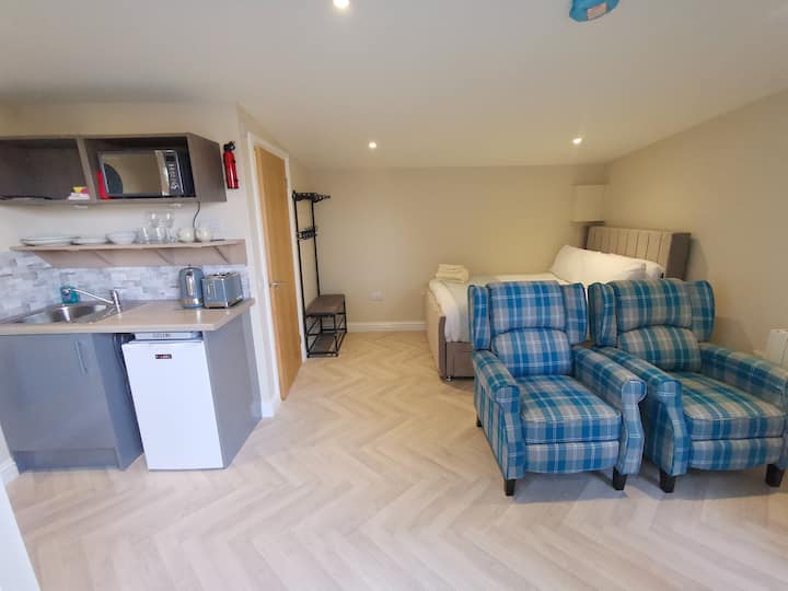 Burnside Cabin - Fort William