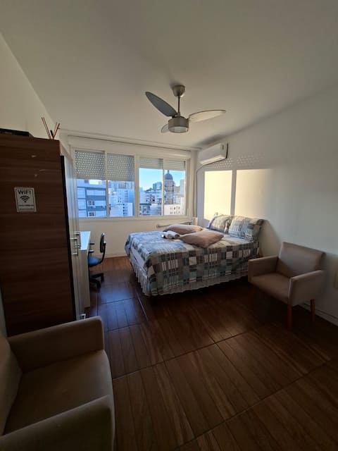 Successful Airbnb property: Studio overlooking the Cathedral, in the Historic Center! in Porto Alegre