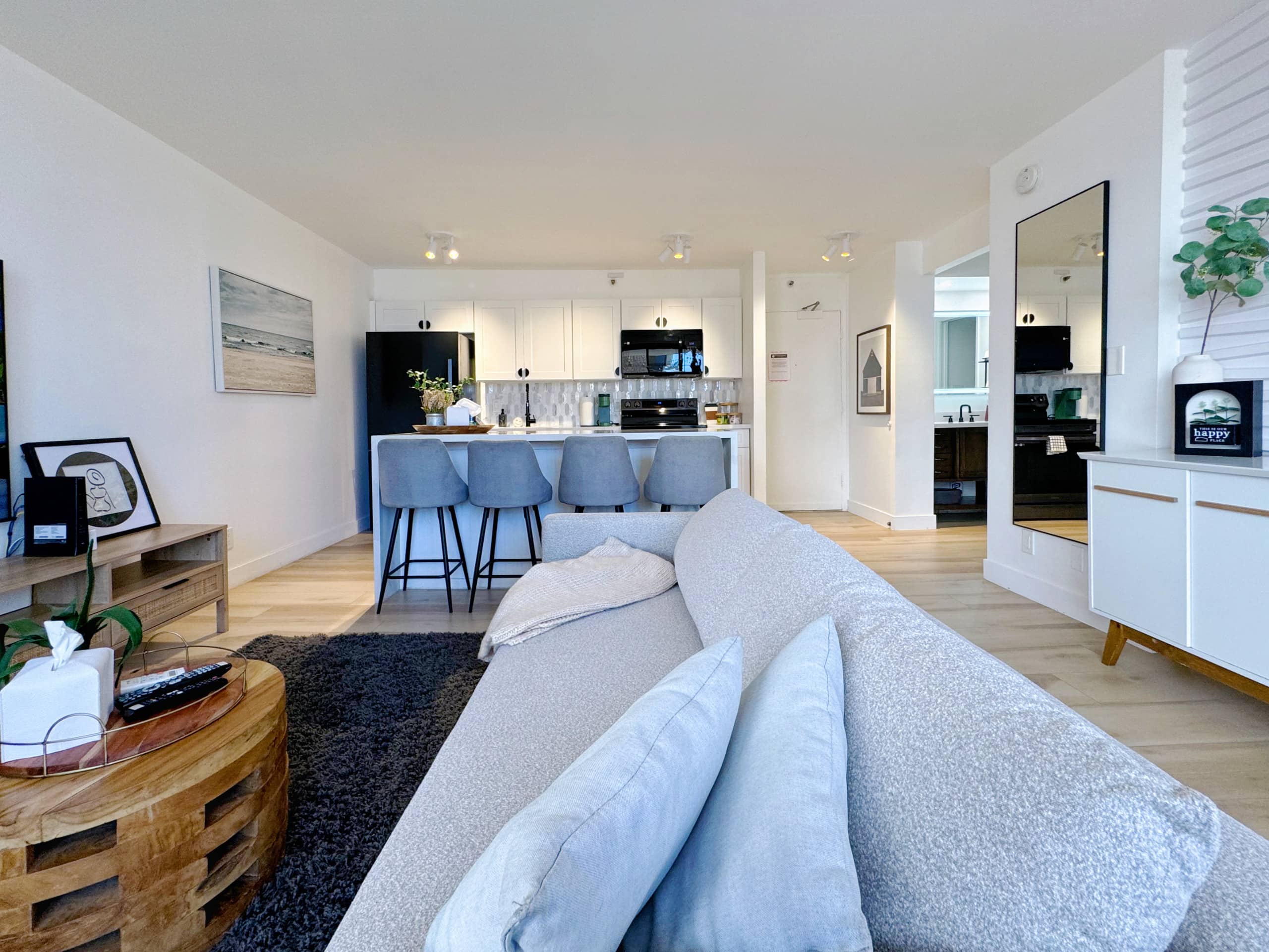 Modern & Chic Premium 1BR-Waikiki Beach w/Parking~ - Image 8