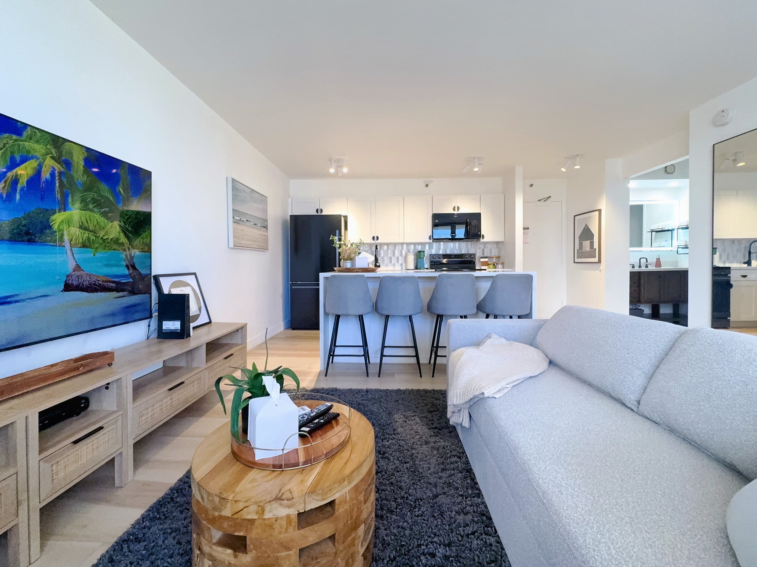 Modern & Chic Premium 1BR-Waikiki Beach w/Parking~ - Image 5
