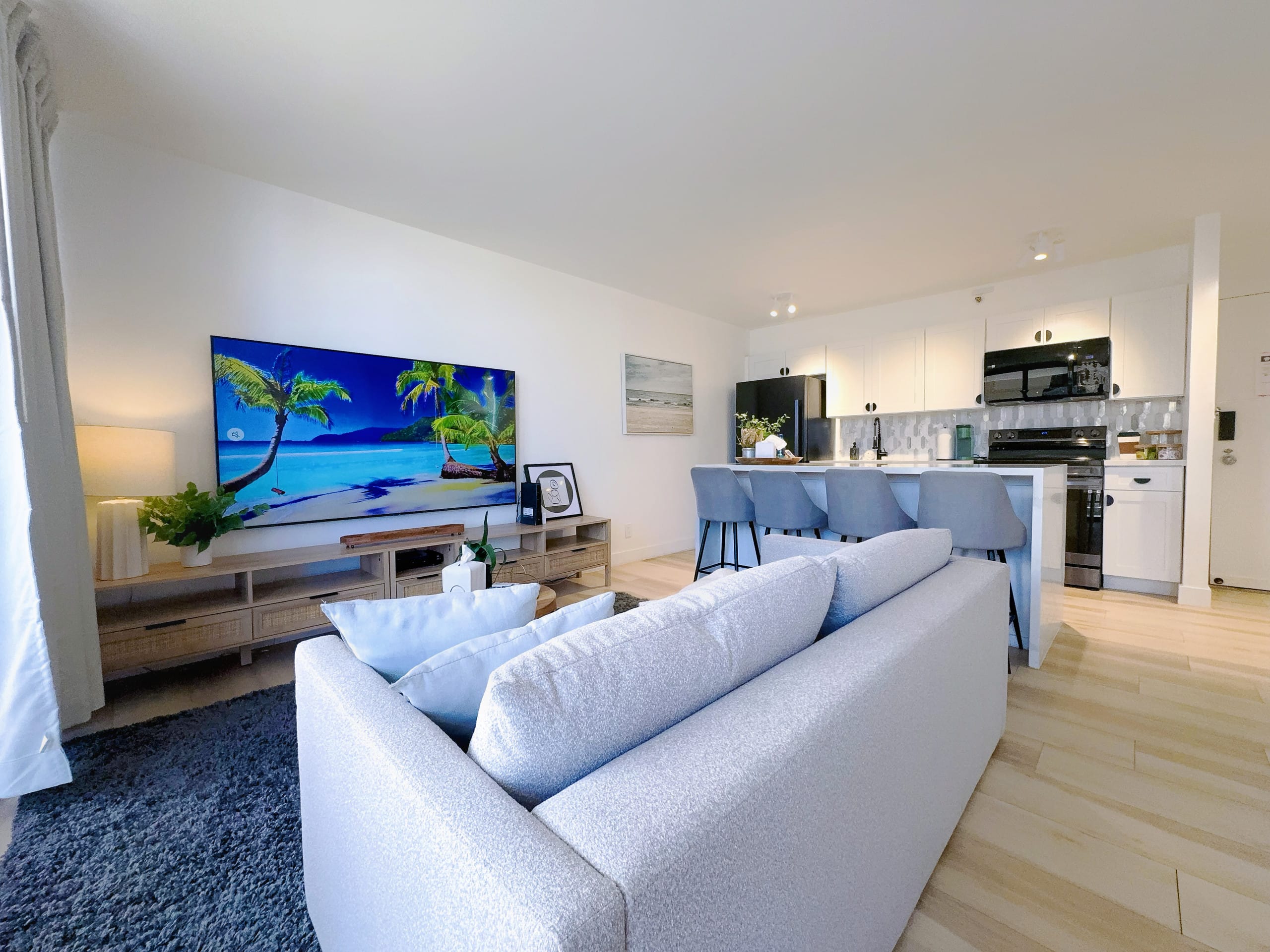 Modern & Chic Premium 1BR-Waikiki Beach w/Parking~ - Image 4