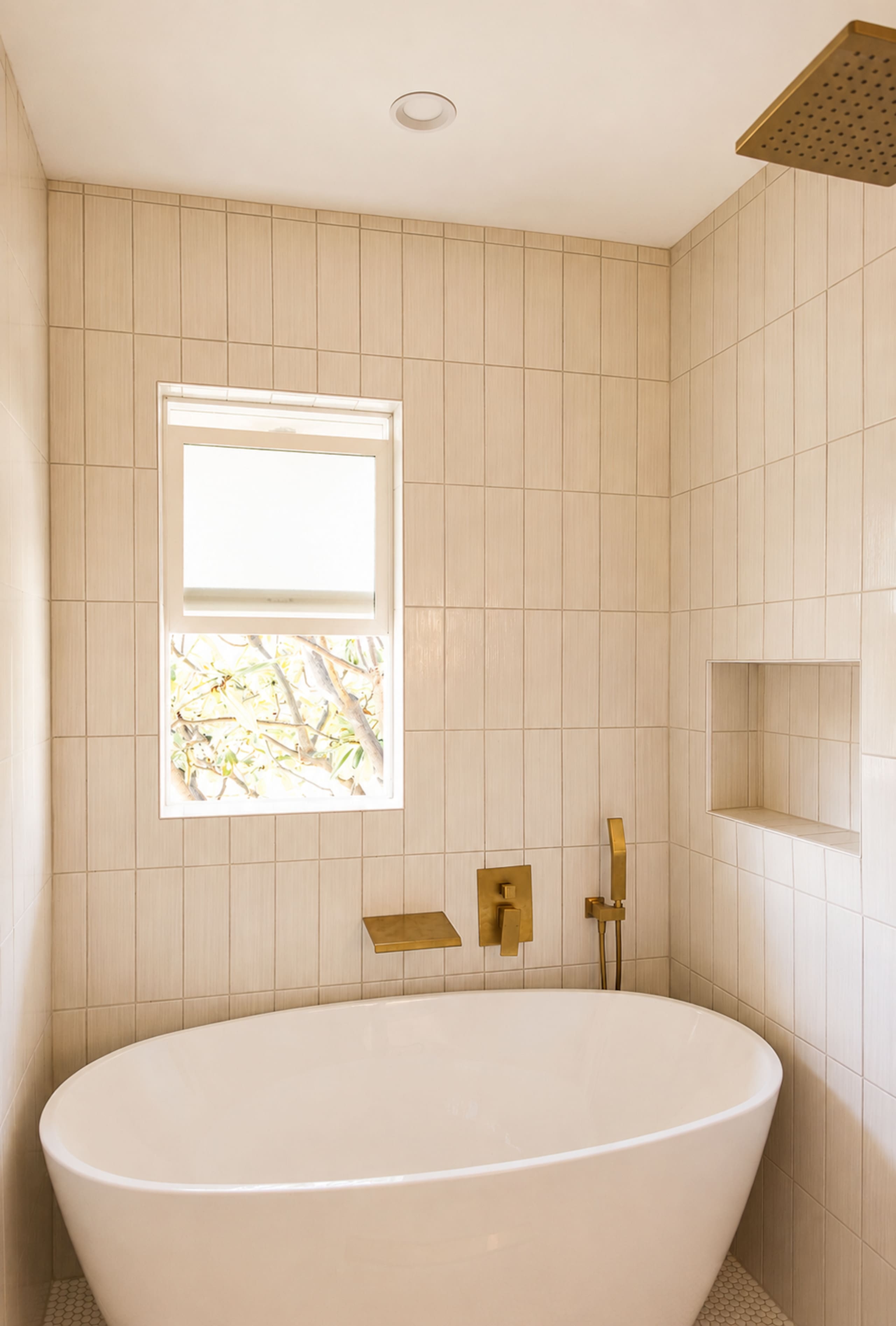 Home in Lahaina · ★4.96 · 3 bedrooms · 4 beds · 2.5 baths - Image 24