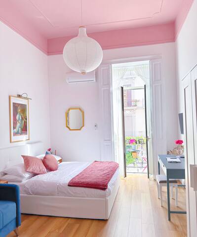 Family&Groups Boutique Stay with Main Square View gallery image 2