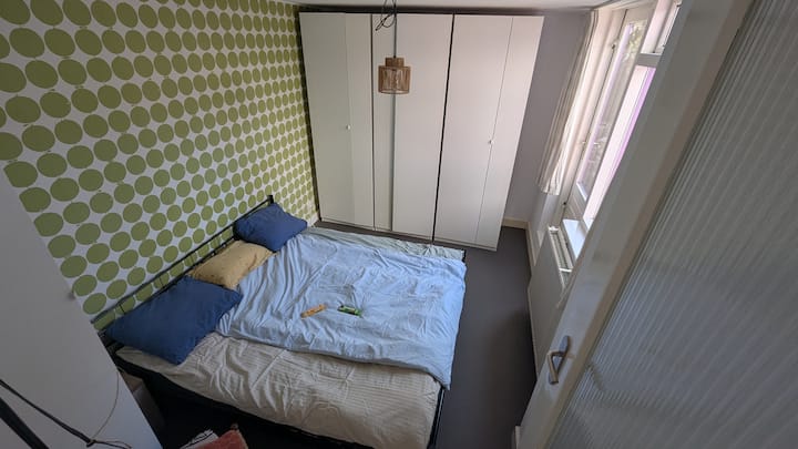 საძინებელი 1