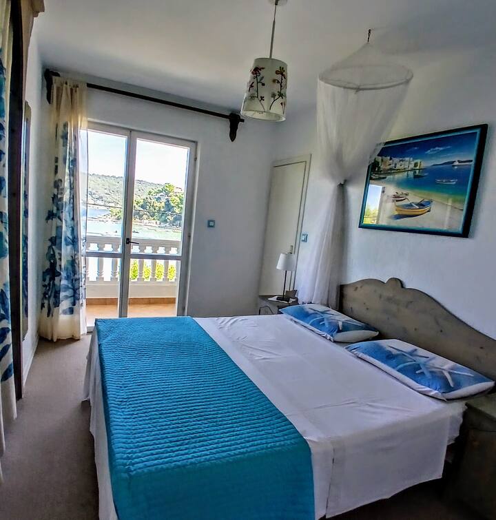 საძინებელი 1