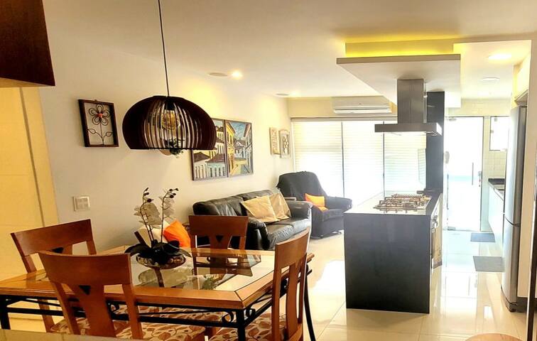 Charmoso 2 quartos Copacabana