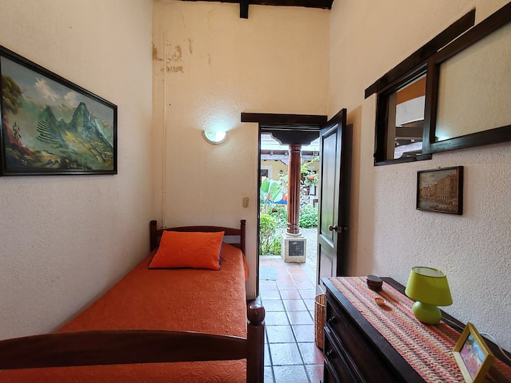 საძინებელი 4