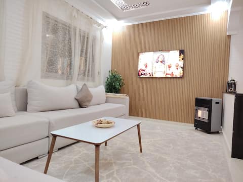 Modern and luxurious apartment Clean, high-end bed