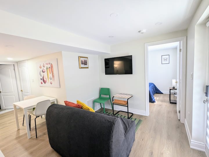 Sunrise Haven: Modern & Simple - Burlington