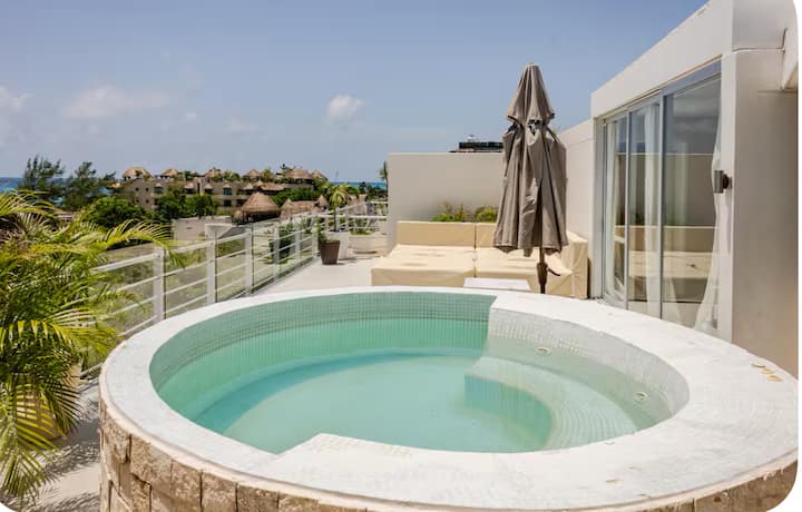 Huge Ph Up To 20 People At Prime Location! - Playa del Carmen