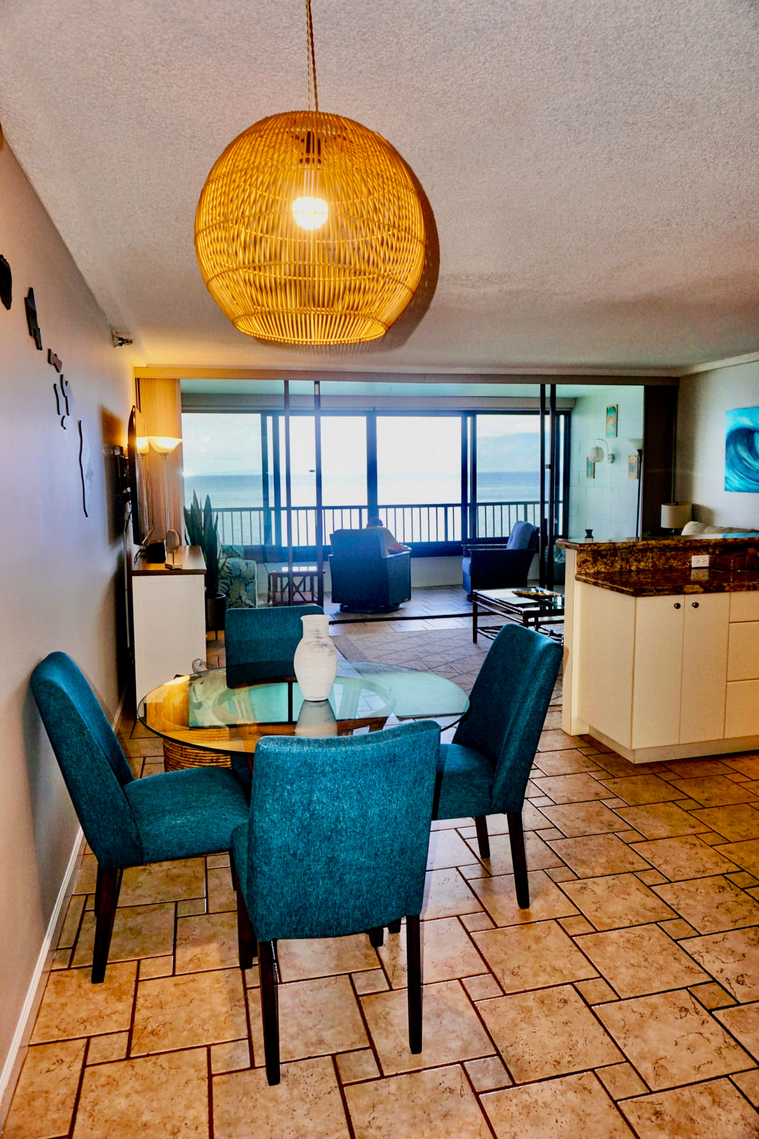 Condo in Lahaina · ★4.97 · 1 bedroom · 2 beds · 1 bath - Image 19