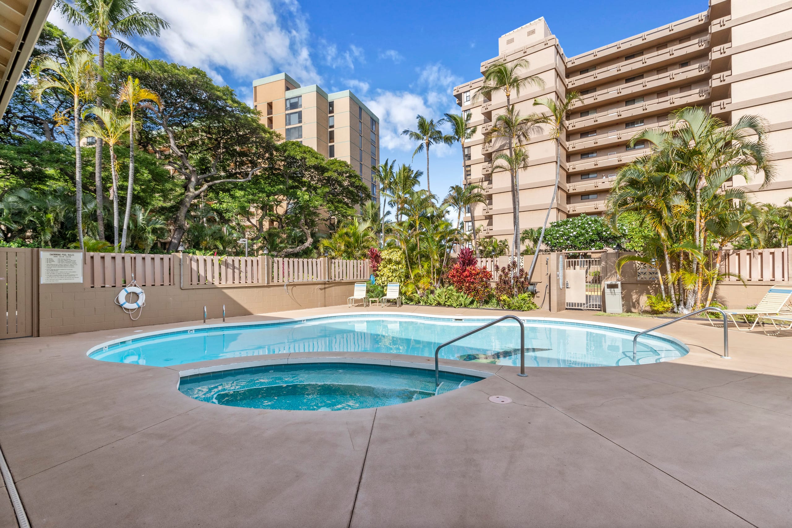 Condo in Lahaina · ★4.97 · 1 bedroom · 2 beds · 1 bath - Image 60