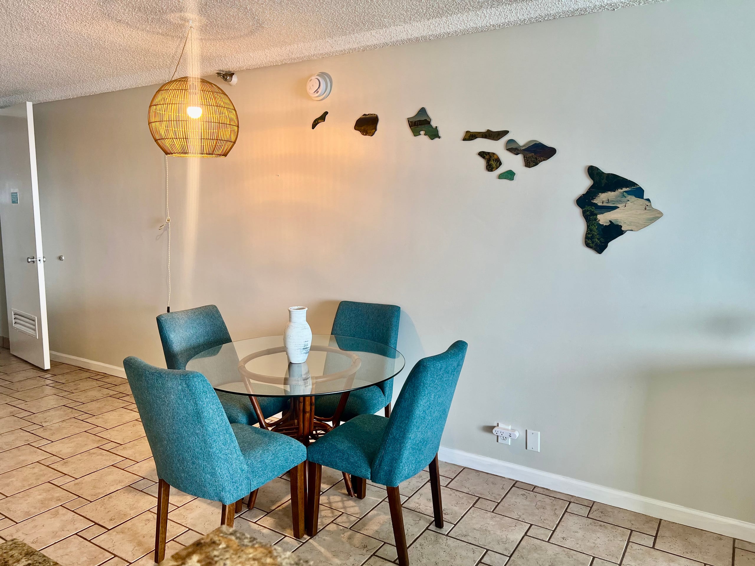 Condo in Lahaina · ★4.97 · 1 bedroom · 2 beds · 1 bath - Image 20