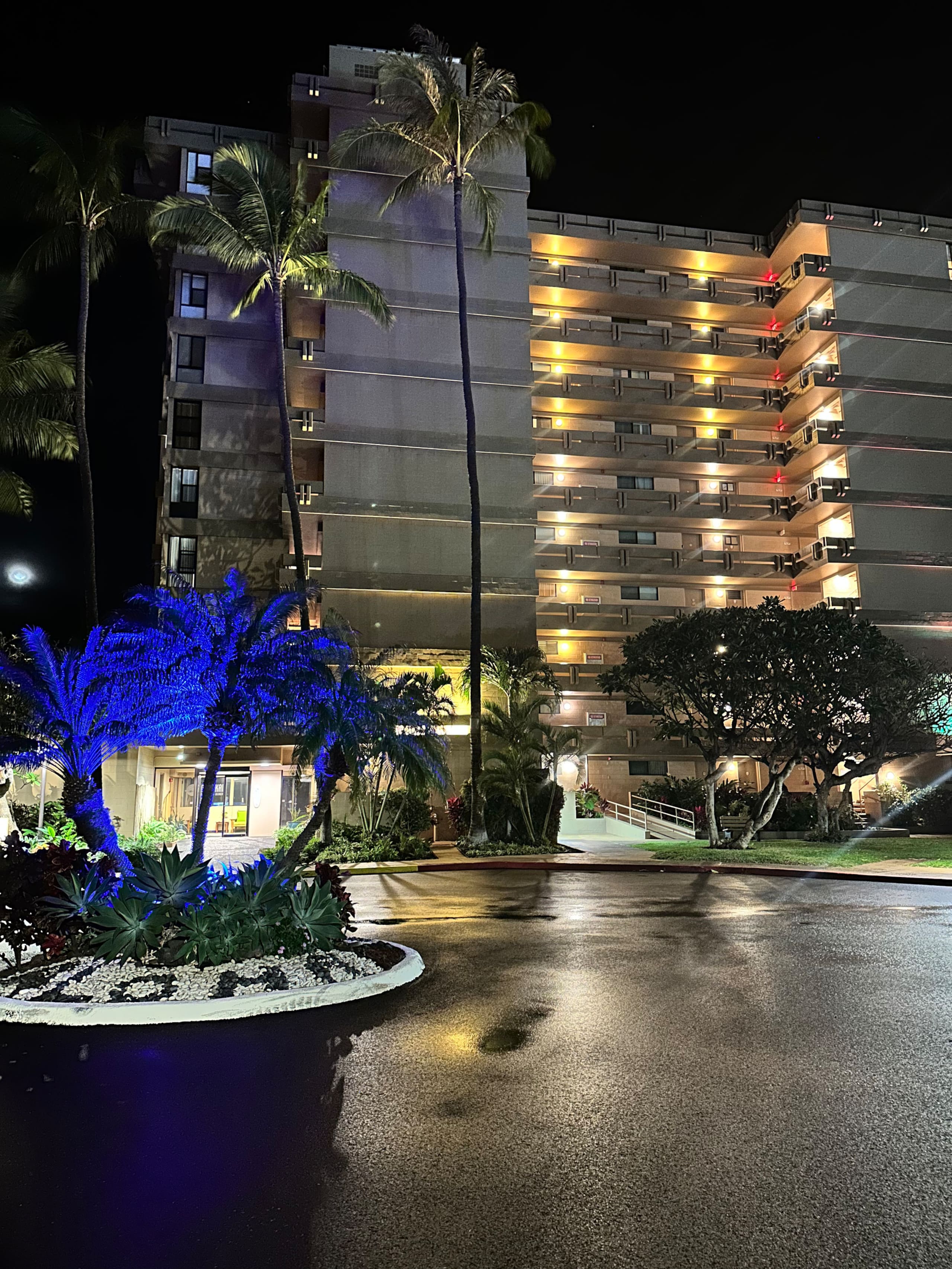 Condo in Lahaina · ★4.97 · 1 bedroom · 2 beds · 1 bath - Image 58