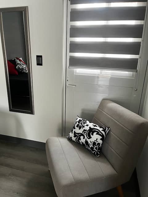 Popular Airbnb listing: AXEL Suites (Apartment 2-B) We invoice in Delicias