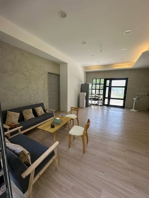 [New Open]
Upper House (Quadruple Suite)