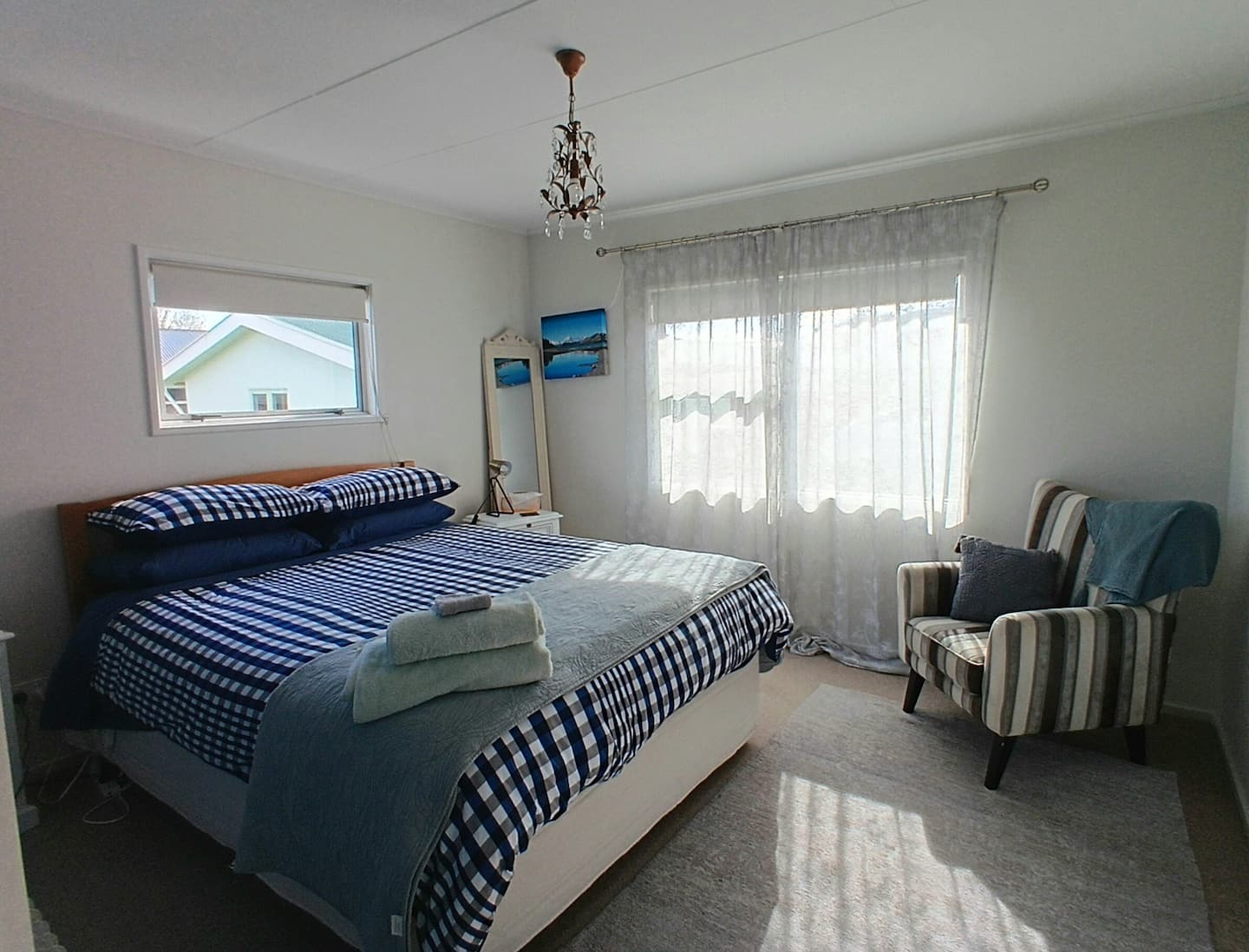 Three Doors.  Whole  Home 3 Bdr,s  Central Motueka 3