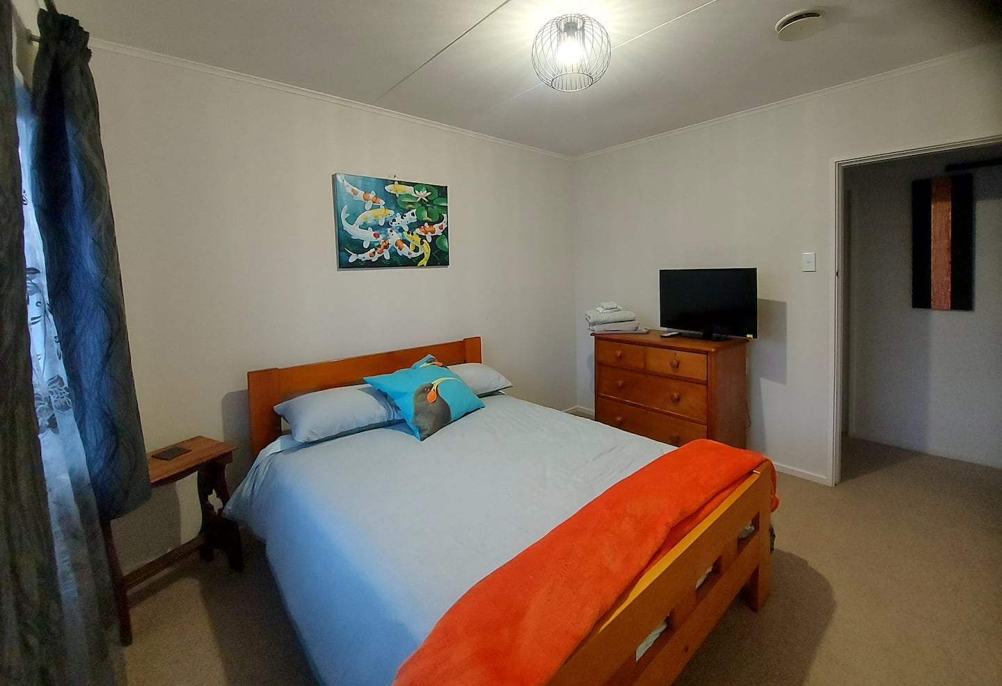 Three Doors.  Whole  Home 3 Bdr,s  Central Motueka 4