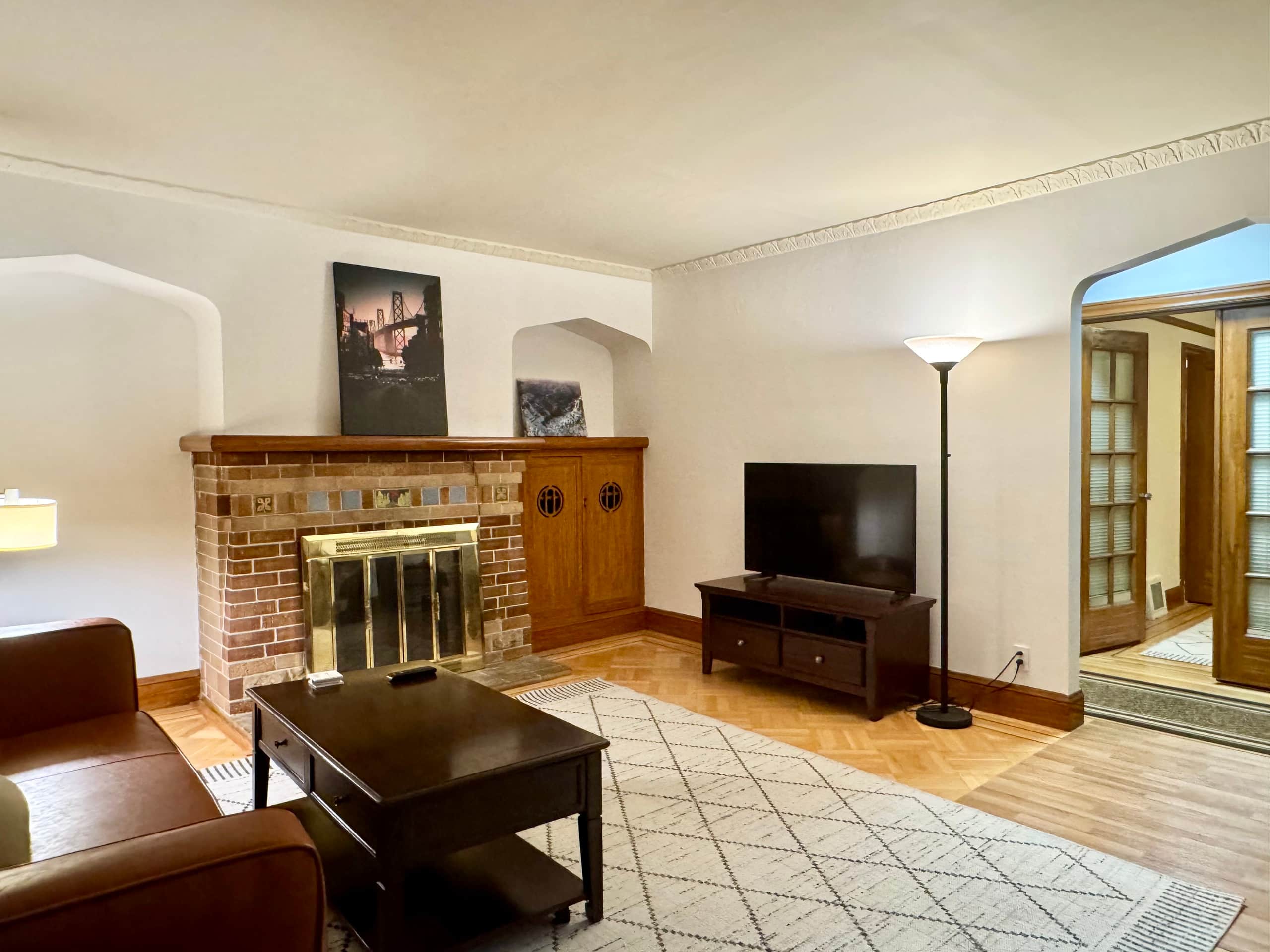 Home in San Francisco · ★4.95 · 3 bedrooms · 3 beds · 1 bath - Image 3