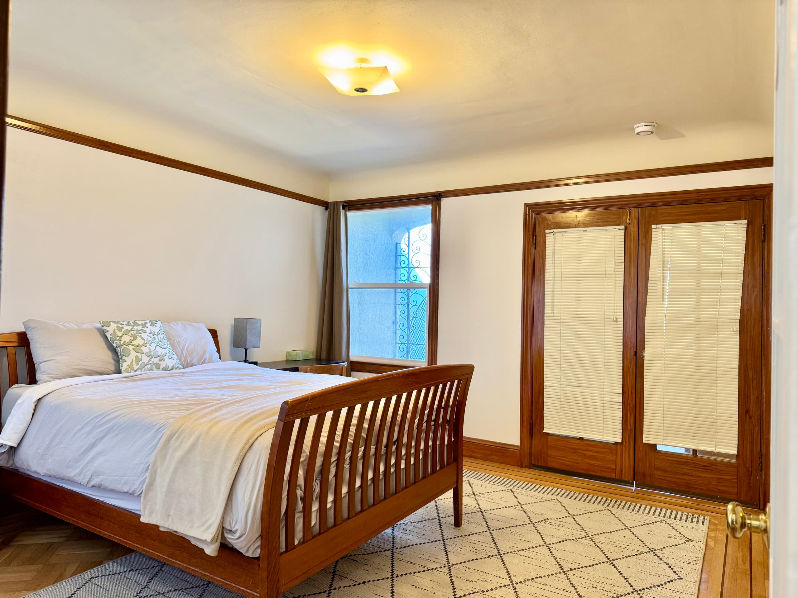 Home in San Francisco · ★4.95 · 3 bedrooms · 3 beds · 1 bath - Image 10